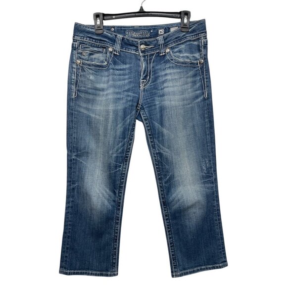 Miss Me Womens Cross Embellished Capri Jeans Medium Wash Stretch Denim Size 30 - Picture 3 of 12